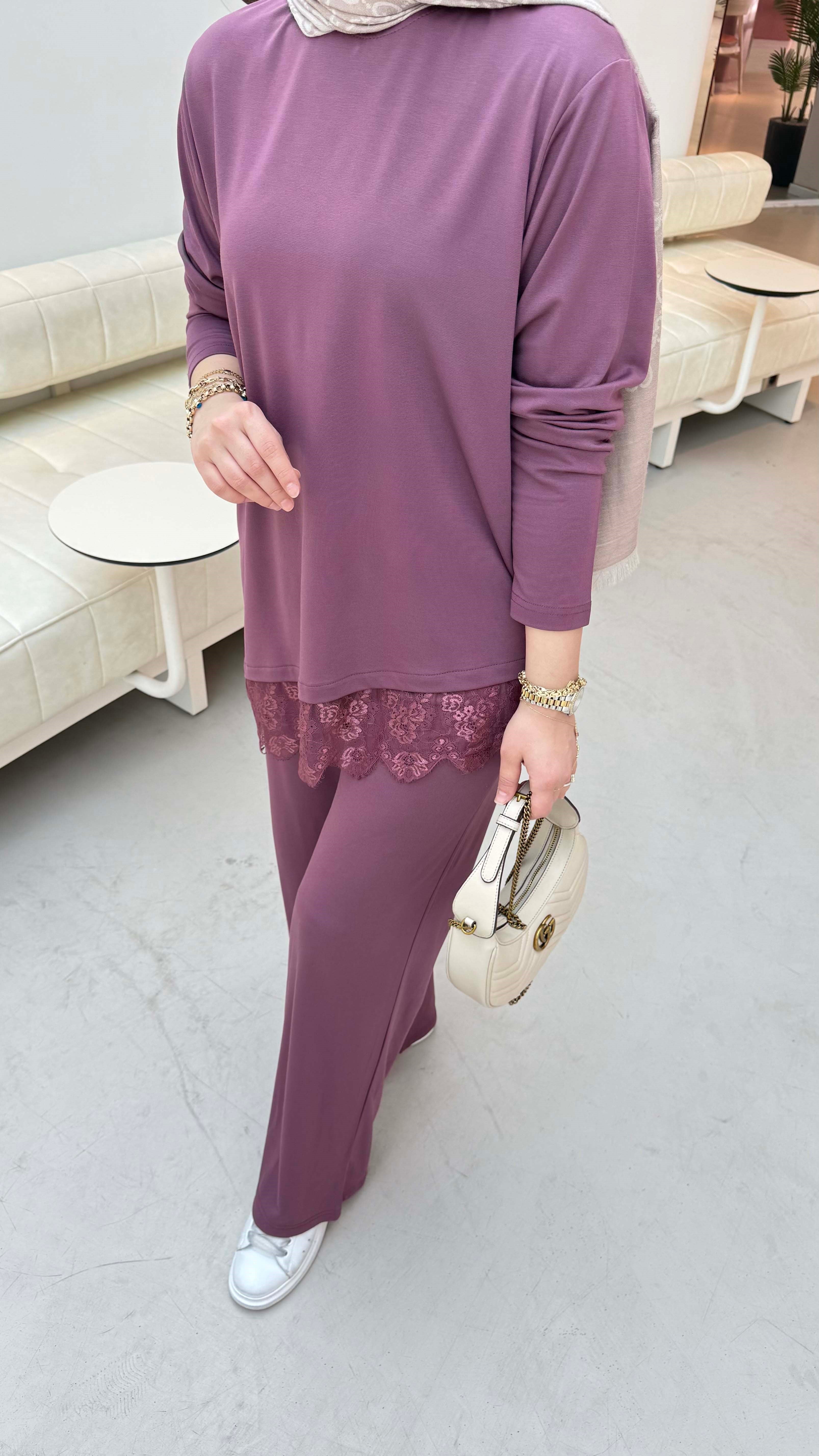 Mauve Lace Oysho Set