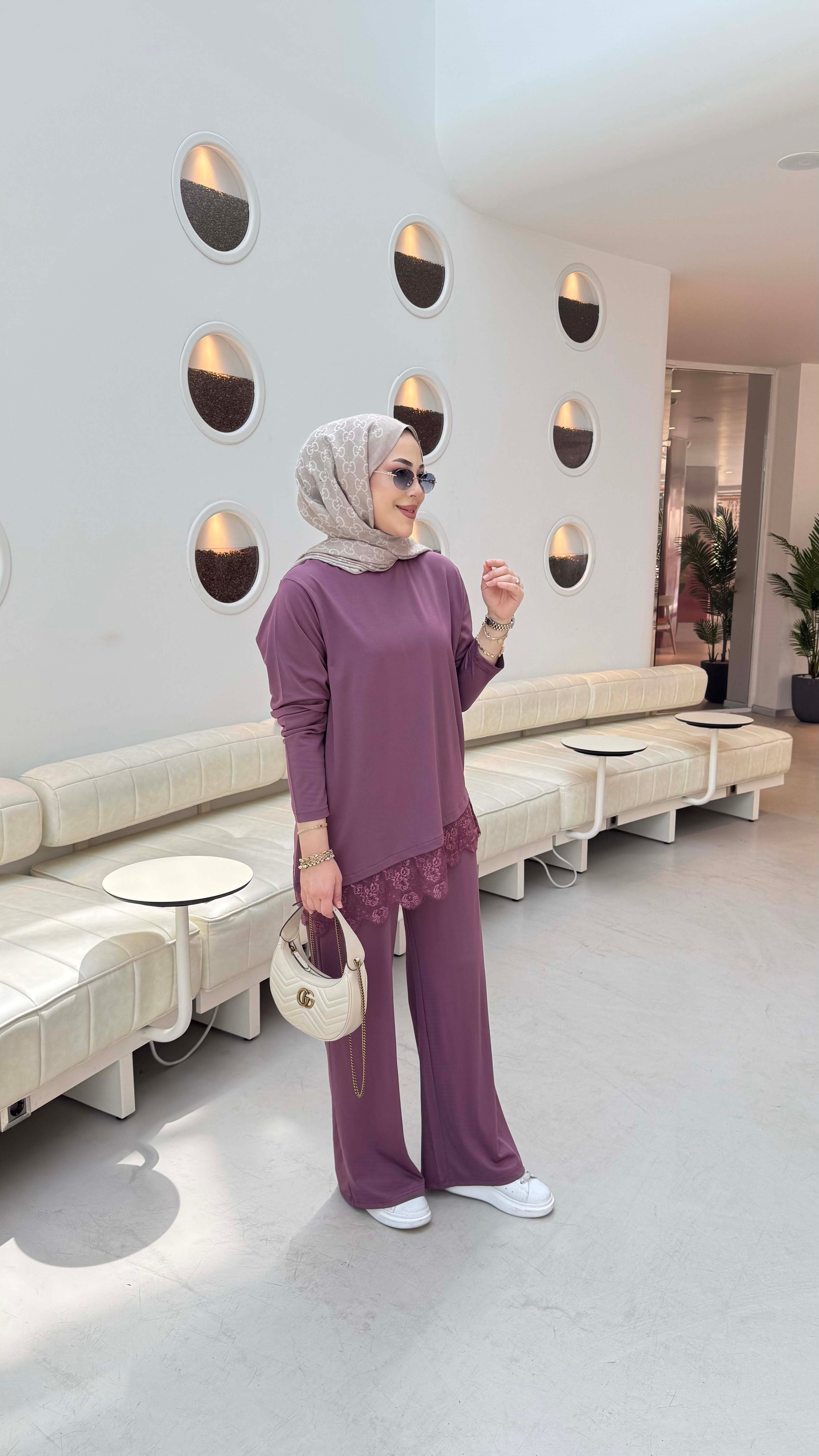 Mauve Lace Oysho Set
