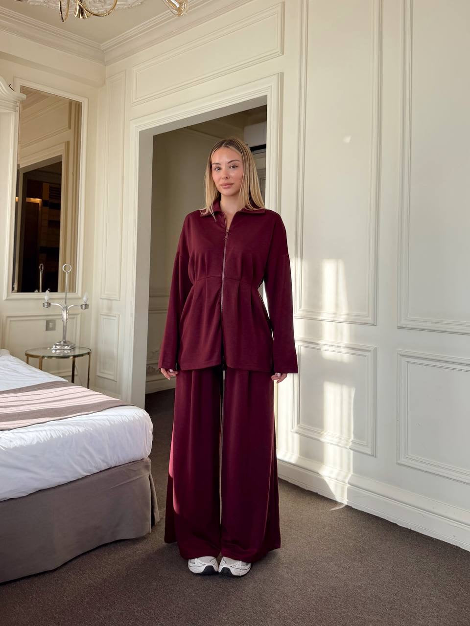 Burgundy Lina Oysho Zip Set