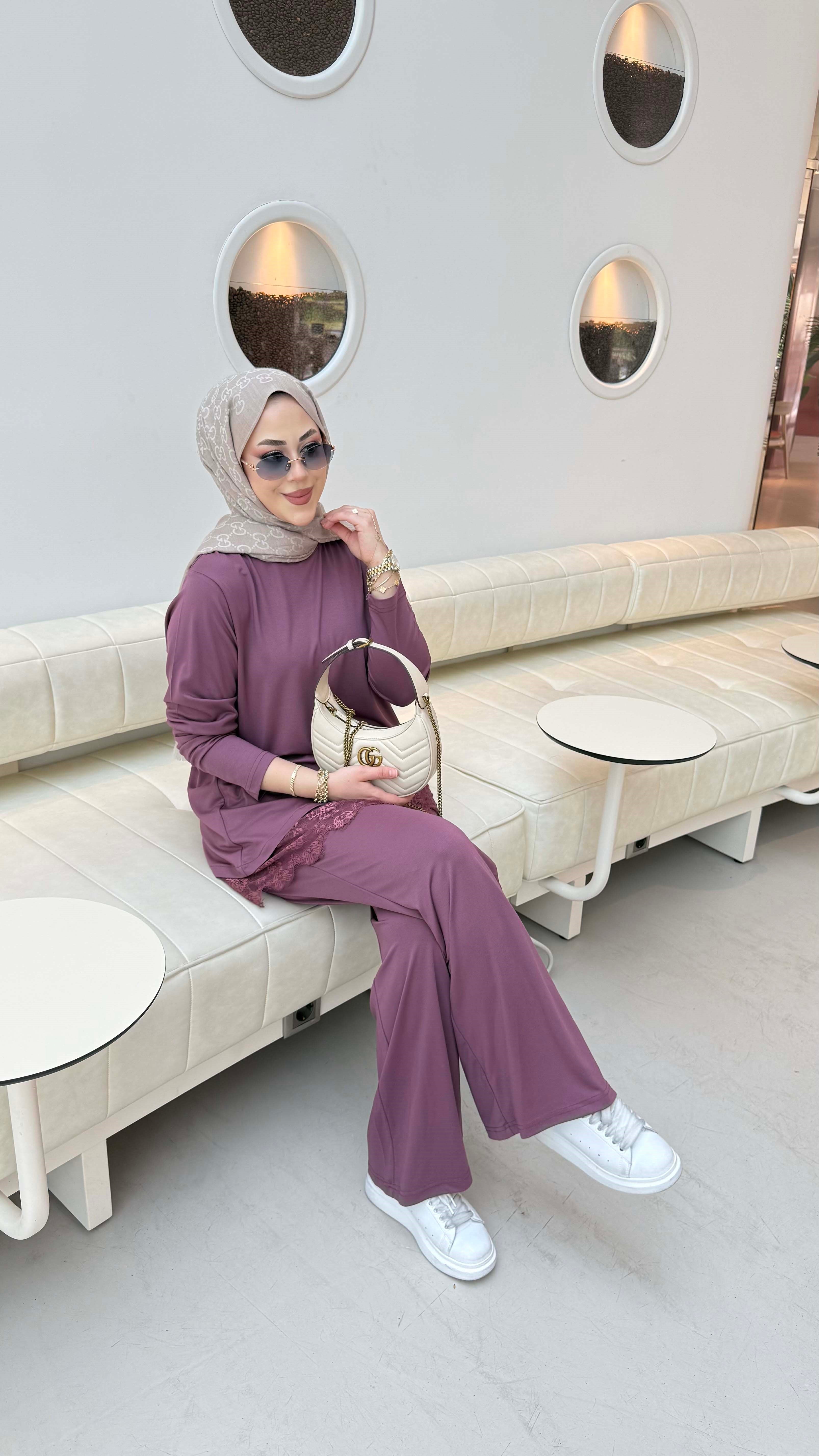 Mauve Lace Oysho Set