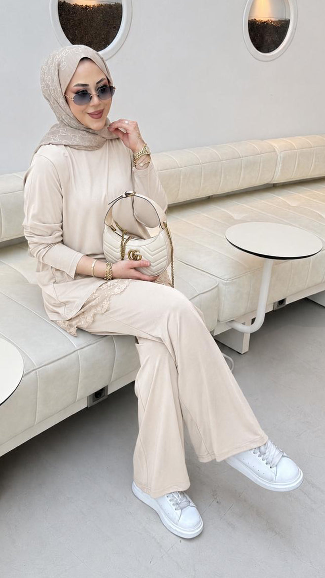 Cream Lace Oysho Set