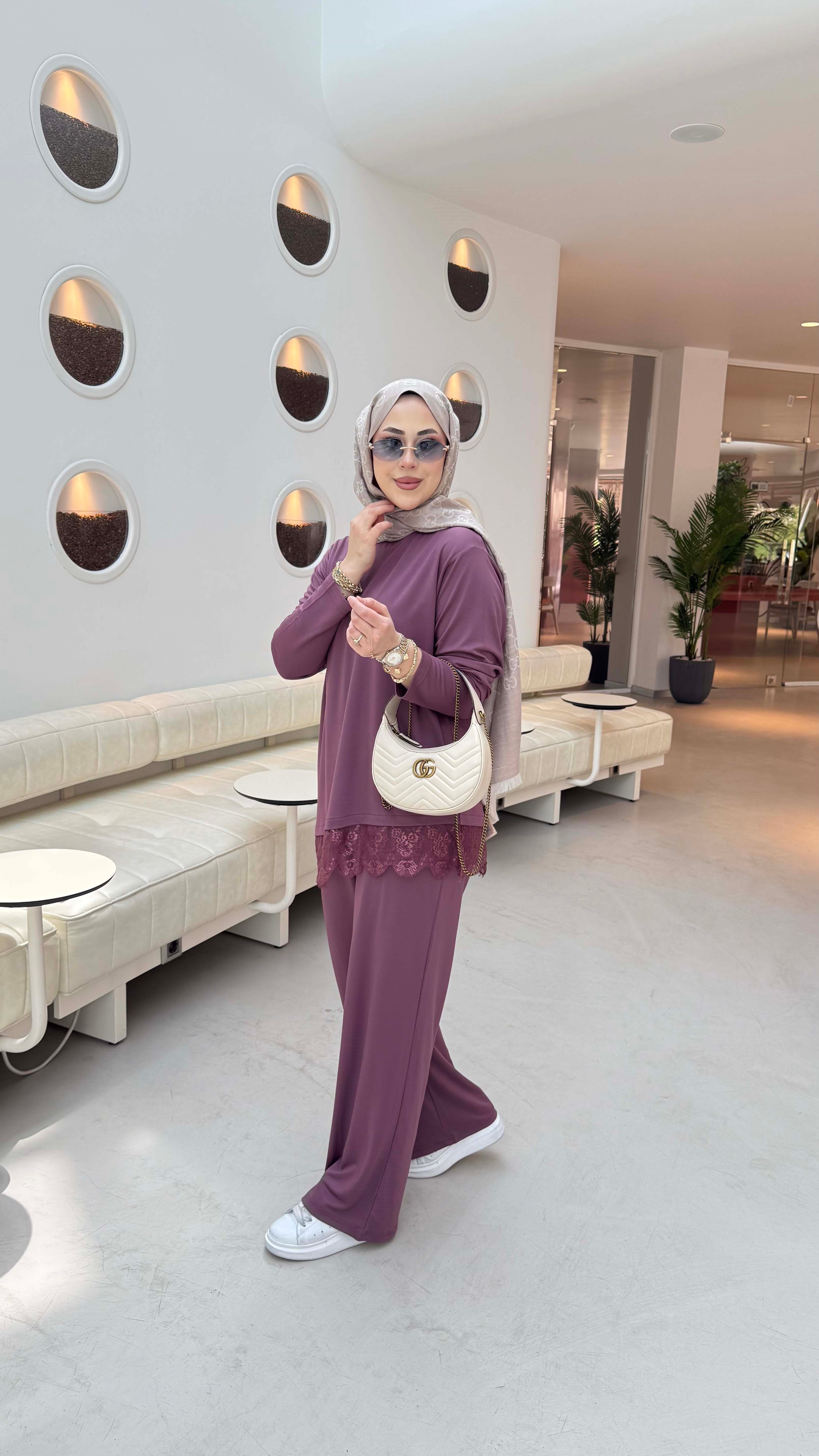 Mauve Lace Oysho Set